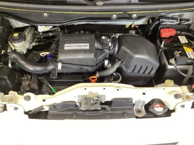 Ｎ－ＢＯＸ Ｇ・Ｌパッケージ　光触媒抗菌消臭施工済　エアバック付き　パワーウインド　メディアプレイヤー接続　アイスト　助手席エアバッグ　ナビＴＶ　地デジＴＶ　キーフリー　スマキー　フルオートエアコン　フロントベンチシート　ＥＳＣ（20枚目）