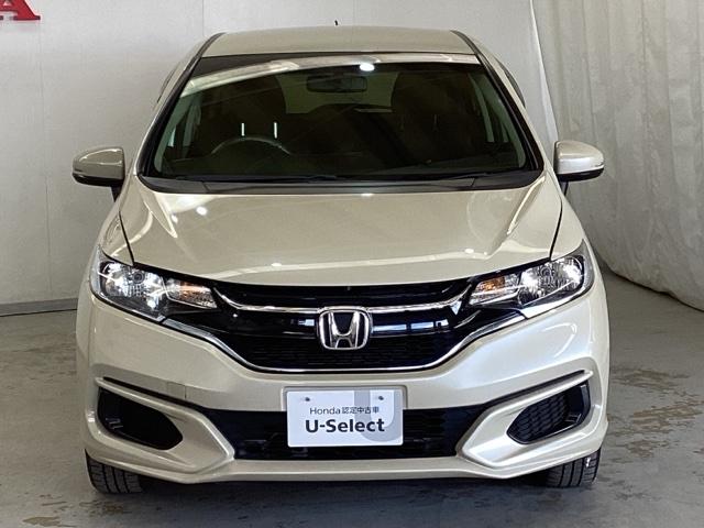 フィットハイブリッド Ｆコンフォートエディション　光触媒抗菌消臭施工済　シートヒーター　ＥＴＣ　Ｂｌｕｅｔｏｏｔｈ　フルセグＴＶ　盗難防止システム　アイドリングストップ　スマートキー　バックカメラ　４ＷＤ　ミュージックプレイヤー接続可（2枚目）