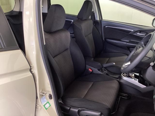 フィットハイブリッド Ｆコンフォートエディション　光触媒抗菌消臭施工済　シートヒーター　ＥＴＣ　Ｂｌｕｅｔｏｏｔｈ　フルセグＴＶ　盗難防止システム　アイドリングストップ　スマートキー　バックカメラ　４ＷＤ　ミュージックプレイヤー接続可（16枚目）