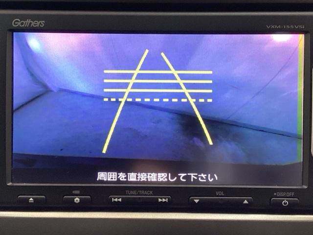 �o�b�N�ł̎Ԍɓ�������S�ł��I�@���A�J�������t���Ă���o�b�N���j�^�[�t�̃i�r�𑕔����Ă���܂��B����������Ă��苗��������ʂ���m�F�ł��܂��B