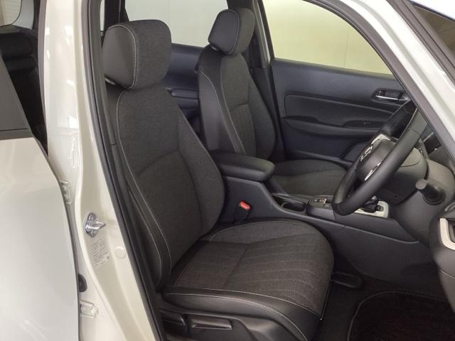 フィット ｅ：ＨＥＶホーム　中古スタッドレスタイヤ・純正メモリーナビ・ドライブレコーダー前後装着＋ＥＴＣ付　当社デモカー　レーダークルーズコントロール　踏み間違い防止装置　Ｂｌｕｅｔｏｏｔｈ対応　ＵＳＢポート　ＤＶＤ　キーフリー（23枚目）