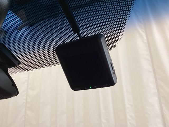 ヴェゼル Ｘ・ホンダセンシング　光触媒抗菌消臭施工済　ドラレコ　シートヒーター　ＥＴＣ　ミュージックプレイヤー接続可　ＬＥＤヘッドランプ　リアカメラ　イモビライザー　オートクルーズコントロール　ＵＳＢ　ブルートゥース　オートエアコン（17枚目）