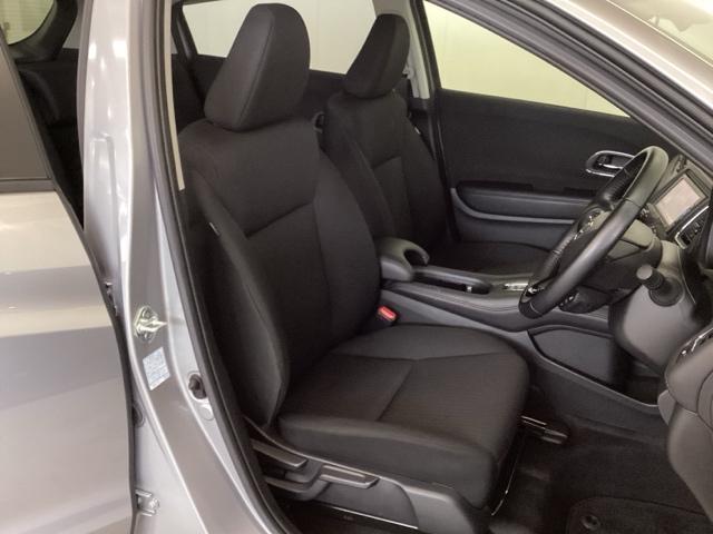 ヴェゼル Ｘ・ホンダセンシング　光触媒抗菌消臭施工済　ドラレコ　シートヒーター　ＥＴＣ　ミュージックプレイヤー接続可　ＬＥＤヘッドランプ　リアカメラ　イモビライザー　オートクルーズコントロール　ＵＳＢ　ブルートゥース　オートエアコン（19枚目）