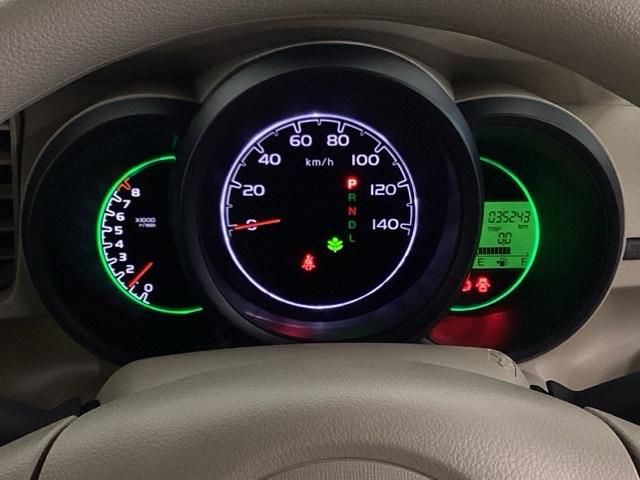 �^�񒆂ɃX�s�[�h���[�^�[��z�����A���₷���R�Ⴡ�[�^�[�ɂȂ��Ă��܂��B�E���̃C���t�H���[�V������ʂŃI�h���[�^�[��R��Ȃǂ̏����m�F�ł��܂��B