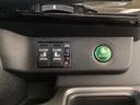 スパーダホンダセンシング　光触媒抗菌消臭施工済　ナビ　ＭＴモード　ＥＴＣ　スマ鍵　ＵＳＢ接続　イモビ　ターボ車　クルコン　横滑り防止システム　ＡＡＣ　地デジＴＶ　リアカメラ　ＬＥＤヘッドライ　キーレス　三列シート　ＤＶＤ再生可（15枚目）