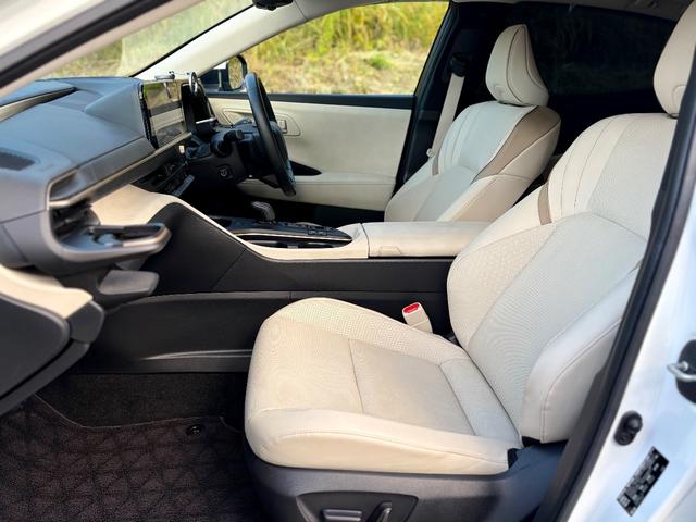 クラウンクロスオーバー Ｇアドバンスド・レザーパッケージ　禁煙車　４ＷＤ　純正２１インチアルミ　純正前後ドラレコ　ＥＴＣ２．０　パノラマモニター　デジタルインナーミラー　メモリー付電動本革シート　シートヒーター＋ベンチレーション　　ＡＣ１００Ｖ１５００Ｗ電源（16枚目）