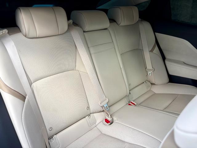 クラウンクロスオーバー Ｇアドバンスド・レザーパッケージ　禁煙車　４ＷＤ　純正２１インチアルミ　純正前後ドラレコ　ＥＴＣ２．０　パノラマモニター　デジタルインナーミラー　メモリー付電動本革シート　シートヒーター＋ベンチレーション　　ＡＣ１００Ｖ１５００Ｗ電源（24枚目）