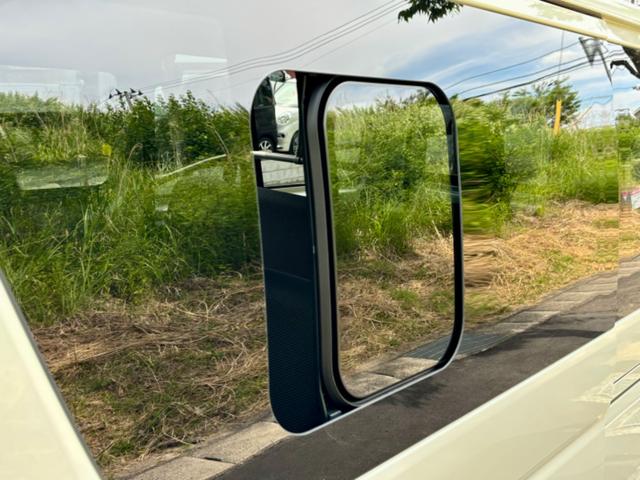 ハイエースバン ロングＤＸ　登録済未使用　９人乗　４ＷＤ　助手席エアバック　リヤヒーター　リアクーラー　プライバシーガラス　クローザー　バックカメラインナーミラー　トヨタセーフティーセンス　クリアランスソナー　ＡＣ１００Ｖ電源（43枚目）