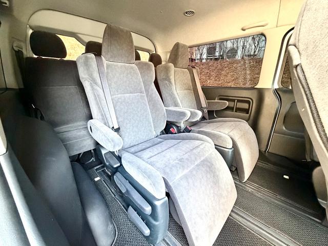 ハイエースワゴン GLファインテックツアラー 特装車 禁煙車 寒冷地仕様 純正15インチアルミ LEDヘッドライト+LEDフォグ 両側パワースライド 前後カメラドラレコ デジタルインナーミラー 純正リモスタ 7インチメモリーナビ 12インチフリップダウン(21枚目)