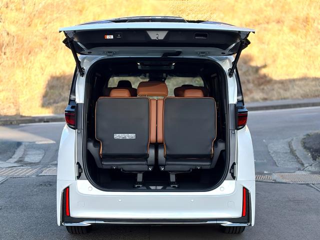 ヴェルファイア Z プレミア 登録済未使用 改良後モデル ディスプレイオーディPULS JBLプレミアムサウンド 14インチリヤエンター スペアタイヤ サンドベージュ本革電動シート シートヒーター+ベンチレーション 純正ドラレコ(9枚目)