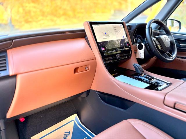 ヴェルファイア Z プレミア 登録済未使用 改良後モデル ディスプレイオーディPULS JBLプレミアムサウンド 14インチリヤエンター スペアタイヤ サンドベージュ本革電動シート シートヒーター+ベンチレーション 純正ドラレコ(11枚目)