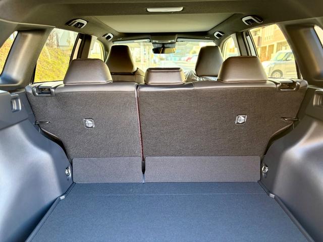 カローラクロス ハイブリッド　Ｚ　登録済未使用　４ＷＤ　寒冷地仕様パノラマルーフ　１０．５インチディスプレイオーディオＰＬＵＳ　フルセグ　ＡＣ１００Ｖ１５００Ｗ電源　本革パワーシート　シートヒーター＋ベンチレーション＋ハンドルヒーター（23枚目）