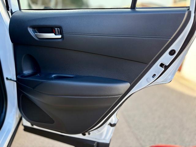 カローラクロス ハイブリッド　Ｚ　登録済未使用　４ＷＤ　寒冷地仕様パノラマルーフ　１０．５インチディスプレイオーディオＰＬＵＳ　フルセグ　ＡＣ１００Ｖ１５００Ｗ電源　本革パワーシート　シートヒーター＋ベンチレーション＋ハンドルヒーター（25枚目）