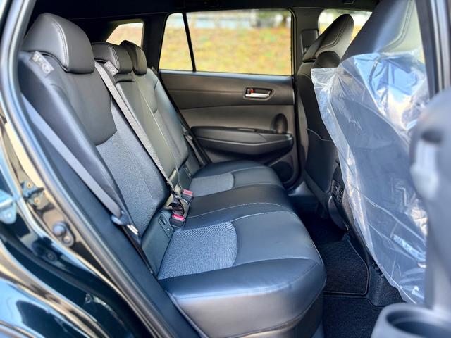 カローラクロス ハイブリッド　Ｚ　登録済未使用　４ＷＤ　寒冷地仕様　パノラマルーフ　トヨタチームメイト　ディスプレイオーディオＰＬＵＳ　パノラマビュー　ＡＣ１００Ｖ１５００Ｗ電源　本革シートヒーター＋ベンチレーション＋ハンドルヒーター（15枚目）