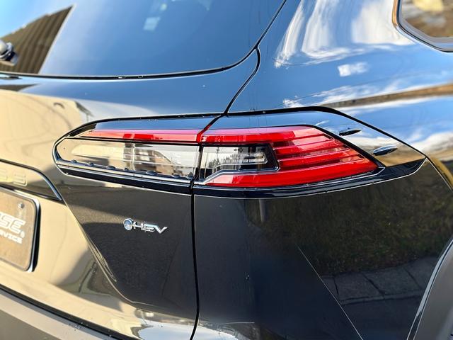 カローラクロス ハイブリッド　Ｚ　登録済未使用　４ＷＤ　寒冷地仕様　パノラマルーフ　トヨタチームメイト　ディスプレイオーディオＰＬＵＳ　パノラマビュー　ＡＣ１００Ｖ１５００Ｗ電源　本革シートヒーター＋ベンチレーション＋ハンドルヒーター（50枚目）