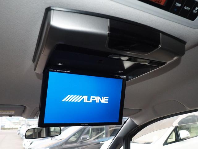 ４ＷＤ　Ｓｉ　８型ナビ　ＡＬＰＩＮＥモニター　両側電動ドア　スマートキー　７人乗り　純正１６ｉｎアルミ　ＬＥＤライト　革巻ハンドル　地デジＴＶ　Ｂｌｕｅｔｏｏｔｈ　ＤＶＤ　ＳＤ　バックカメラ　ｉ－ＳＴＯＰ　横滑り防止ＶＳＣ　リアヒーター　ＥＴＣ　エンスタ　禁煙(17枚目)