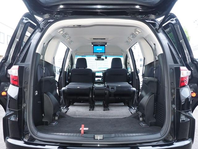 オデッセイ ４ＷＤ　アブソルート２０ｔｈ　８型ナビ　ＡＬＰＩＮＥモニター　両側電動ドア　スマートキー　８人　ＬＥＤ　ハーフレザー　パワーシート　Ｂｌｕｅｔｏｏｔｈ　ＤＶＤ　ＣＤ録音　バックカメラ　アダプティブクルーズ　衝突軽減ブレーキ　横滑り防止　ＥＴＣ　１オーナー　禁煙車（15枚目）