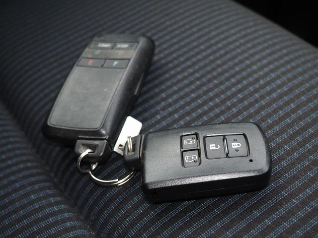 ノア ４ＷＤ　Ｘ　ＳＤナビ　バックカメラ　両側電動ドア　７人乗り　スマートキー　ＬＥＤライト　フォグランプ　１５インチアルミ　地デジＴＶ　Ｂｌｕｅｔｏｏｔｈ　ＤＶＤ　ＣＤ録音　横滑り防止ＶＳＣ　リアヒーター　純正エンジンスターター　フロントガラス熱線　ＥＴＣ　禁煙車（24枚目）