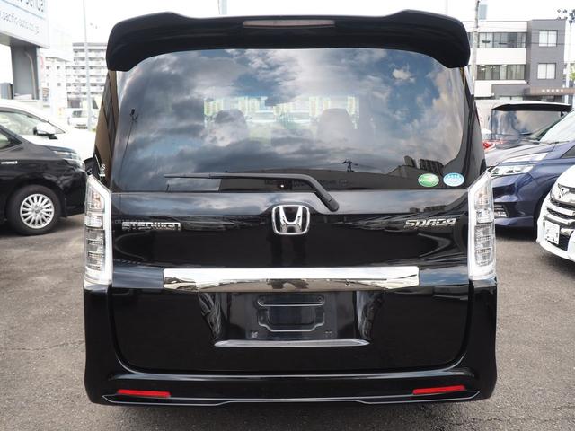 ステップワゴンスパーダ 後期Ｚクールスピリット　地デジ９型ナビ　ＡＬＰＩＮＥモニター　両側電動ドア　８人乗り　スマートキー　ＨＩＤライト　純正１７インチアルミ　ハーフレザーシート　革巻ハンドル　ＤＶＤ　ＣＤ録音　ＵＳＢ　バックカメラ　ＥＴＣ　クルコン　横滑り防止　関東１オーナー　禁煙車（3枚目）