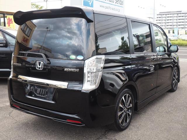 ステップワゴンスパーダ 後期Ｚクールスピリット　地デジ９型ナビ　ＡＬＰＩＮＥモニター　両側電動ドア　８人乗り　スマートキー　ＨＩＤライト　純正１７インチアルミ　ハーフレザーシート　革巻ハンドル　ＤＶＤ　ＣＤ録音　ＵＳＢ　バックカメラ　ＥＴＣ　クルコン　横滑り防止　関東１オーナー　禁煙車（8枚目）