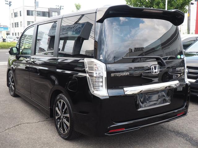 ステップワゴンスパーダ 後期Ｚクールスピリット　地デジ９型ナビ　ＡＬＰＩＮＥモニター　両側電動ドア　８人乗り　スマートキー　ＨＩＤライト　純正１７インチアルミ　ハーフレザーシート　革巻ハンドル　ＤＶＤ　ＣＤ録音　ＵＳＢ　バックカメラ　ＥＴＣ　クルコン　横滑り防止　関東１オーナー　禁煙車（9枚目）