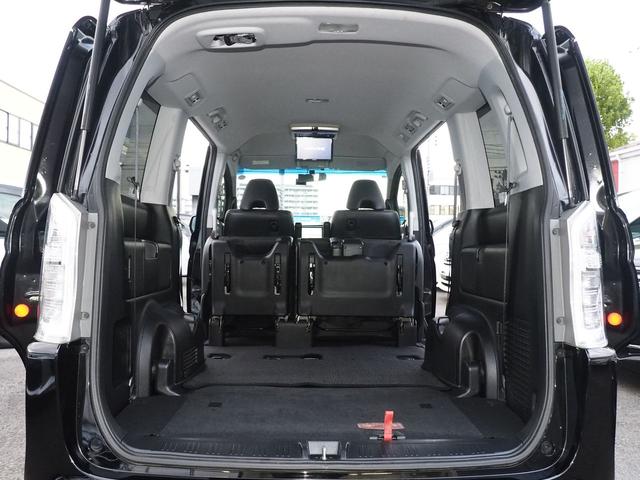 ステップワゴンスパーダ 後期Ｚクールスピリット　地デジ９型ナビ　ＡＬＰＩＮＥモニター　両側電動ドア　８人乗り　スマートキー　ＨＩＤライト　純正１７インチアルミ　ハーフレザーシート　革巻ハンドル　ＤＶＤ　ＣＤ録音　ＵＳＢ　バックカメラ　ＥＴＣ　クルコン　横滑り防止　関東１オーナー　禁煙車（15枚目）