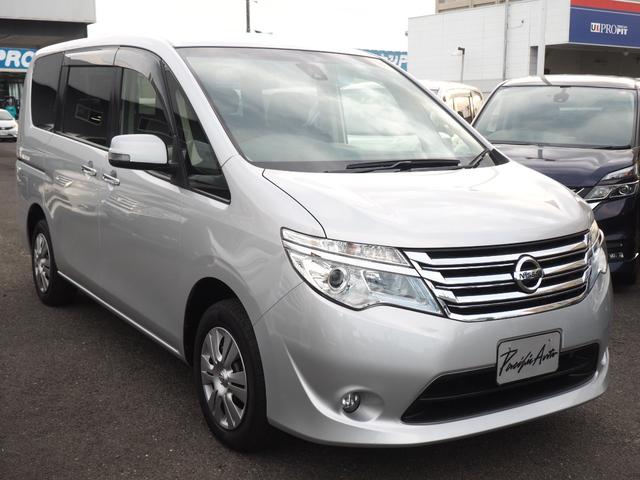 セレナ ４ＷＤ　後期　２０Ｘ　地デジＳＤナビ　バックカメラ　電動ドア　新品黒革仕様　スマートキー　８人乗り　フォグランプ　右側オートクロージャードア　ＵＳＢオーディオ　ＳＤ　ＣＤ　クルコン　衝突軽減ブレーキ　レーンアシスト　横滑り防止　ｉ－ＳＴＯＰ　リアヒーター　ＥＴＣ（6枚目）