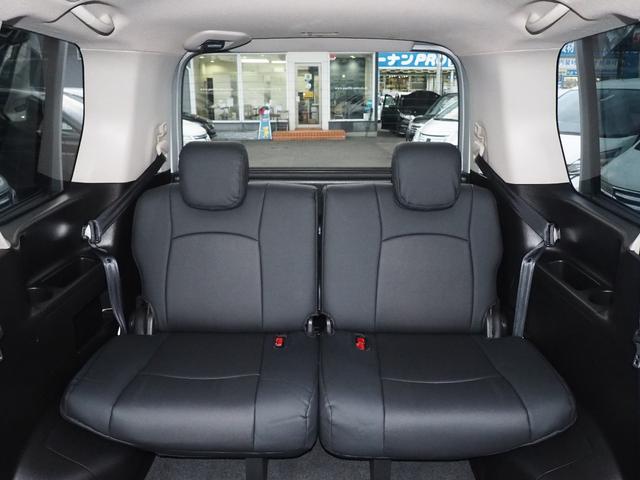 セレナ ４ＷＤ　後期　２０Ｘ　地デジＳＤナビ　バックカメラ　電動ドア　新品黒革仕様　スマートキー　８人乗り　フォグランプ　右側オートクロージャードア　ＵＳＢオーディオ　ＳＤ　ＣＤ　クルコン　衝突軽減ブレーキ　レーンアシスト　横滑り防止　ｉ－ＳＴＯＰ　リアヒーター　ＥＴＣ（14枚目）