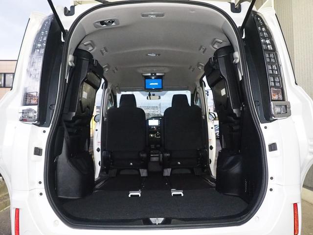 ヴォクシー ハイブリッドＸ　ＳＤナビ　ＡＬＰＩＮＥモニター　電動ドア　スマートキー　７人　ＬＥＤライト　純正１５インチアルミ　地デジＴＶ　Ｂｌｕｅｔｏｏｔｈ　ＤＶＤ　ＣＤ録音　ＳＤ　ＥＴＣ　バックカメラ　フロントコーナーセンサー　横滑り防止　ＴＲＣ　関東１オーナー　禁煙（15枚目）