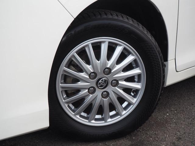 ヴォクシー ハイブリッドＸ　ＳＤナビ　ＡＬＰＩＮＥモニター　電動ドア　スマートキー　７人　ＬＥＤライト　純正１５インチアルミ　地デジＴＶ　Ｂｌｕｅｔｏｏｔｈ　ＤＶＤ　ＣＤ録音　ＳＤ　ＥＴＣ　バックカメラ　フロントコーナーセンサー　横滑り防止　ＴＲＣ　関東１オーナー　禁煙（25枚目）