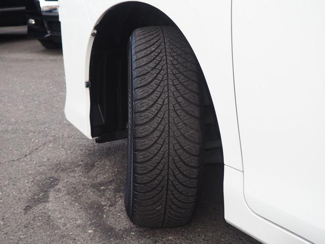 ヴォクシー ハイブリッドＸ　ＳＤナビ　ＡＬＰＩＮＥモニター　電動ドア　スマートキー　７人　ＬＥＤライト　純正１５インチアルミ　地デジＴＶ　Ｂｌｕｅｔｏｏｔｈ　ＤＶＤ　ＣＤ録音　ＳＤ　ＥＴＣ　バックカメラ　フロントコーナーセンサー　横滑り防止　ＴＲＣ　関東１オーナー　禁煙（26枚目）