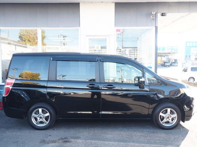 ステップワゴン 後期　Ｇ　Ｅセレクション　純正９型ナビ　ＡＬＰＩＮＥモニター　電動ドア　スマートキー　８人乗り　社外１５インチアルミ　地デジＴＶ　Ｂｌｕｅｔｏｏｔｈ　ＣＤ録音　ＤＶＤ　ＳＤ　ＵＳＢ　バックカメラ　ＥＴＣ　クルコン　横滑り防止　ｉ－ＳＴＯＰ　関東１オーナー　禁煙車（4枚目）