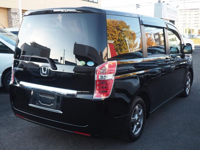 ステップワゴン 後期　Ｇ　Ｅセレクション　純正９型ナビ　ＡＬＰＩＮＥモニター　電動ドア　スマートキー　８人乗り　社外１５インチアルミ　地デジＴＶ　Ｂｌｕｅｔｏｏｔｈ　ＣＤ録音　ＤＶＤ　ＳＤ　ＵＳＢ　バックカメラ　ＥＴＣ　クルコン　横滑り防止　ｉ－ＳＴＯＰ　関東１オーナー　禁煙車（8枚目）