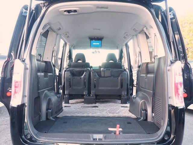 ステップワゴン 後期　Ｇ　Ｅセレクション　純正９型ナビ　ＡＬＰＩＮＥモニター　電動ドア　スマートキー　８人乗り　社外１５インチアルミ　地デジＴＶ　Ｂｌｕｅｔｏｏｔｈ　ＣＤ録音　ＤＶＤ　ＳＤ　ＵＳＢ　バックカメラ　ＥＴＣ　クルコン　横滑り防止　ｉ－ＳＴＯＰ　関東１オーナー　禁煙車（15枚目）