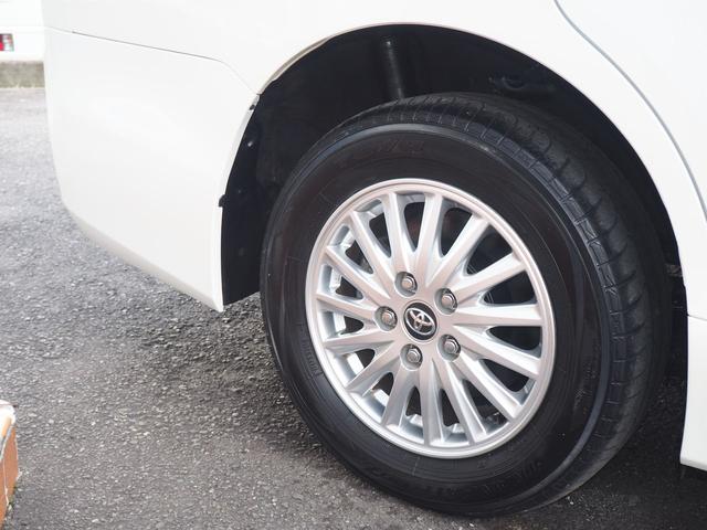 ヴォクシー ハイブリッドV 純正8型画面ナビ 後席モニター 両側電動ドア スマートキー 7人乗り LEDライト 革巻ハンドル 地デジTV Bluetooth DVD CD録音 SD ETC バックカメラ クルコン 横滑り防止 リアヒーター シートヒーター 純正エンスタ 禁煙(28枚目)