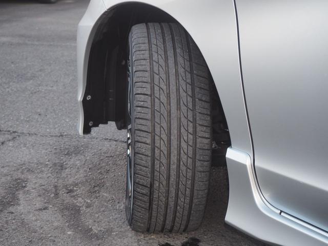 フリードハイブリッド ハイブリッド　９型ナビ　バックカメラ　電動ドア　６人乗り　２列目キャプテンシート　右側オートクロージャードア　社外１７インチアルミ　純正エアロ　テールゲートスポイラー　ＬＥＤテール　キーレス　地デジＴＶ　ＣＤ録音　ＳＤオーディオ　横滑り防止　ＥＴＣ　禁煙車（26枚目）