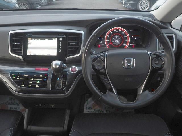 オデッセイ アブソルート　純正ナビ　フリップダウンモニター　両側電動ドア　７人　スマートキー　ハーフレザーシート　ＬＥＤライト　純正１８インチアルミ　Ｂｌｕｅｔｏｏｔｈ　ＨＤＭＩ　ＵＳＢ　ＤＶＤ　全周囲カメラ　クルコン　衝突軽減ブレーキ　横滑り防止　ＥＴＣ　名古屋仕入　禁煙（11枚目）