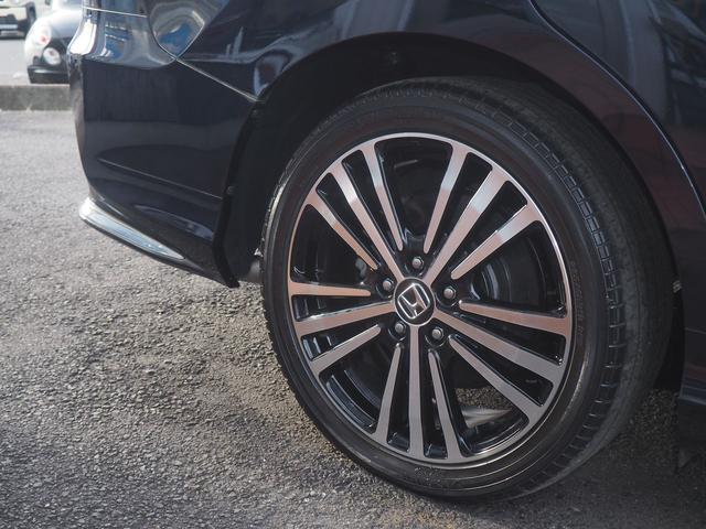 オデッセイ アブソルート　純正ナビ　フリップダウンモニター　両側電動ドア　７人　スマートキー　ハーフレザーシート　ＬＥＤライト　純正１８インチアルミ　Ｂｌｕｅｔｏｏｔｈ　ＨＤＭＩ　ＵＳＢ　ＤＶＤ　全周囲カメラ　クルコン　衝突軽減ブレーキ　横滑り防止　ＥＴＣ　名古屋仕入　禁煙（29枚目）