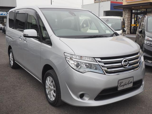 セレナ ４ＷＤ後期　２０Ｘ　ＳＤナビ　バックカメラ　１オーナー　禁煙　スマートキー　８人乗り　１５インチアルミ　両側オートクロージャードア　ＵＳＢオーディオ　ＳＤオーディオ　ＣＤ　クルコン　衝突軽減ブレーキ　レーンアシスト　横滑り防止　ｉ－ＳＴＯＰ　リアヒーター　ＥＴＣ（6枚目）