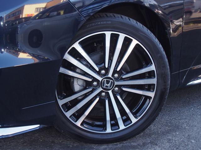 オデッセイ アブソルート　純正ナビ　フリップダウンモニター　両側電動ドア　７人　スマートキー　ハーフレザーシート　ＬＥＤライト　１８インチアルミ　Ｂｌｕｅｔｏｏｔｈ　ＨＤＭＩ　ＵＳＢ　ＤＶＤ　バックカメラ　クルコン　衝突軽減ブレーキ　横滑り防止　ｉ－Ｓｔｏｐ　ＥＴＣ　禁煙車（27枚目）