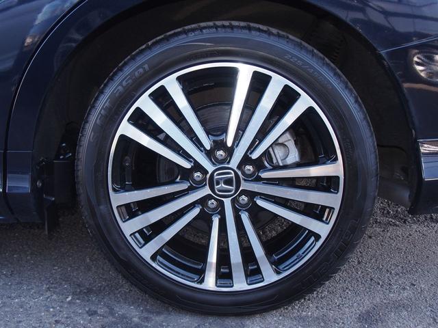 オデッセイ アブソルート　純正ナビ　フリップダウンモニター　両側電動ドア　７人　スマートキー　ハーフレザーシート　ＬＥＤライト　１８インチアルミ　Ｂｌｕｅｔｏｏｔｈ　ＨＤＭＩ　ＵＳＢ　ＤＶＤ　バックカメラ　クルコン　衝突軽減ブレーキ　横滑り防止　ｉ－Ｓｔｏｐ　ＥＴＣ　禁煙車（29枚目）