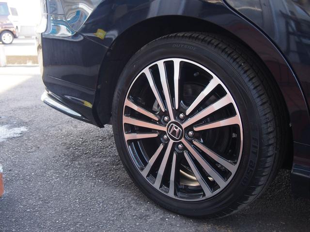 オデッセイ アブソルート　純正ナビ　フリップダウンモニター　両側電動ドア　７人　スマートキー　ハーフレザーシート　ＬＥＤライト　１８インチアルミ　Ｂｌｕｅｔｏｏｔｈ　ＨＤＭＩ　ＵＳＢ　ＤＶＤ　バックカメラ　クルコン　衝突軽減ブレーキ　横滑り防止　ｉ－Ｓｔｏｐ　ＥＴＣ　禁煙車（30枚目）