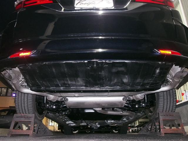 オデッセイ アブソルート　純正ナビ　フリップダウンモニター　両側電動ドア　７人　スマートキー　ハーフレザーシート　ＬＥＤライト　１８インチアルミ　Ｂｌｕｅｔｏｏｔｈ　ＨＤＭＩ　ＵＳＢ　ＤＶＤ　バックカメラ　クルコン　衝突軽減ブレーキ　横滑り防止　ｉ－Ｓｔｏｐ　ＥＴＣ　禁煙車（32枚目）