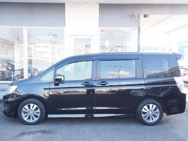 ステップワゴンスパーダ 後期型　パワーエディション　９型ナビ　ＡＬＰＩＮＥモニター　両側電動ドア　８人乗り　スマートキー　ＨＩＤ　純正１６インチアルミ　革巻ハンドル　ＣＤ録音　ＤＶＤ　ＵＳＢ　ＳＤオーディオ　バックカメラ　ＥＴＣ　横滑り防止ＶＳＡ　ｉ－ＳＴＯＰ　関東１オーナー　禁煙車（5枚目）