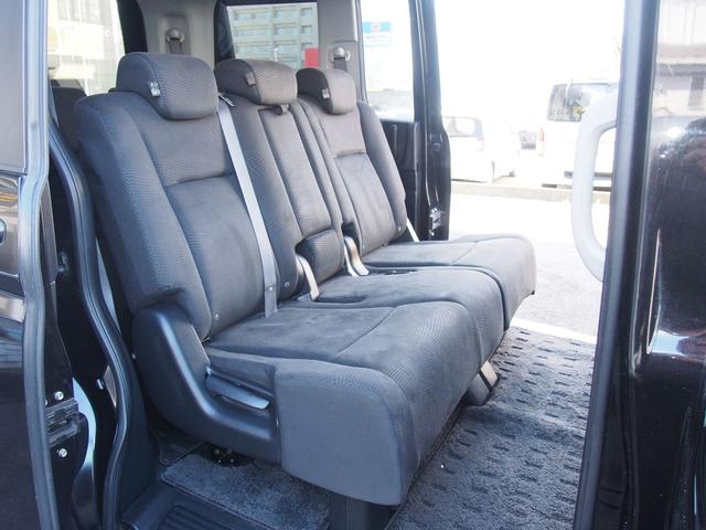 ステップワゴンスパーダ 後期型　パワーエディション　９型ナビ　ＡＬＰＩＮＥモニター　両側電動ドア　８人乗り　スマートキー　ＨＩＤ　純正１６インチアルミ　革巻ハンドル　ＣＤ録音　ＤＶＤ　ＵＳＢ　ＳＤオーディオ　バックカメラ　ＥＴＣ　横滑り防止ＶＳＡ　ｉ－ＳＴＯＰ　関東１オーナー　禁煙車（13枚目）