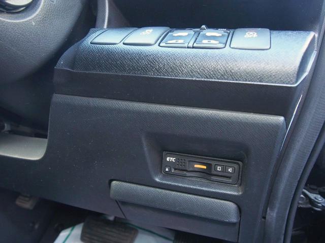 ステップワゴンスパーダ 後期型　パワーエディション　９型ナビ　ＡＬＰＩＮＥモニター　両側電動ドア　８人乗り　スマートキー　ＨＩＤ　純正１６インチアルミ　革巻ハンドル　ＣＤ録音　ＤＶＤ　ＵＳＢ　ＳＤオーディオ　バックカメラ　ＥＴＣ　横滑り防止ＶＳＡ　ｉ－ＳＴＯＰ　関東１オーナー　禁煙車（23枚目）