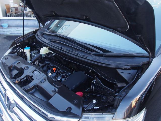 ステップワゴンスパーダ 後期型　パワーエディション　９型ナビ　ＡＬＰＩＮＥモニター　両側電動ドア　８人乗り　スマートキー　ＨＩＤ　純正１６インチアルミ　革巻ハンドル　ＣＤ録音　ＤＶＤ　ＵＳＢ　ＳＤオーディオ　バックカメラ　ＥＴＣ　横滑り防止ＶＳＡ　ｉ－ＳＴＯＰ　関東１オーナー　禁煙車（32枚目）