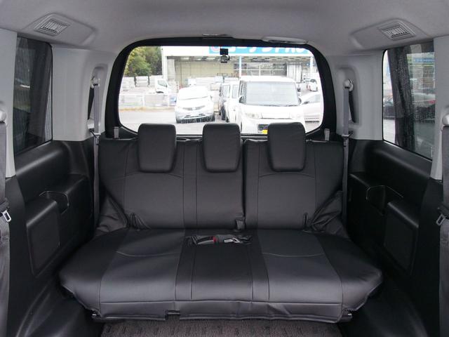 ステップワゴンスパーダ 後期　Ｚ　９型ナビ　後席モニター　両側電動ドア　新品黒革仕様　７人乗り　スマートキー　ＨＩＤライト　純正１６インチアルミ　革巻ハンドル　地デジＴＶ　ＵＳＢ　ＣＤ録音　ＤＶＤ　ＳＤ　バックカメラ　ＥＴＣ　クルコン　横滑り防止　ｉ－ＳＴＯＰ　関東１オーナー　禁煙車（14枚目）