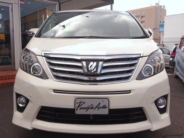 アルファード ４ＷＤ後期３５０Ｓ　９型ナビ　ＡＬＰＩＮＥモニター　黒革仕様　両側電動ドア　スマートキー　ＨＩＤ　ウッドコンビハン　Ｂｌｕｅｔｏｏｔｈ　ＤＶＤ　ＣＤ録音　バックカメラ　フロントカメラ　コーナーセンサー　リアヒーター　横滑り防止　クルコン　ＥＴＣ　禁煙車　関西仕入（2枚目）