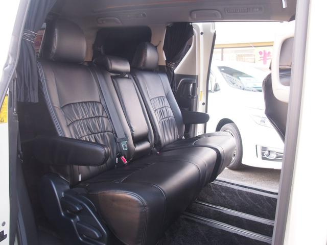 アルファード ４ＷＤ後期３５０Ｓ　９型ナビ　ＡＬＰＩＮＥモニター　黒革仕様　両側電動ドア　スマートキー　ＨＩＤ　ウッドコンビハン　Ｂｌｕｅｔｏｏｔｈ　ＤＶＤ　ＣＤ録音　バックカメラ　フロントカメラ　コーナーセンサー　リアヒーター　横滑り防止　クルコン　ＥＴＣ　禁煙車　関西仕入（13枚目）